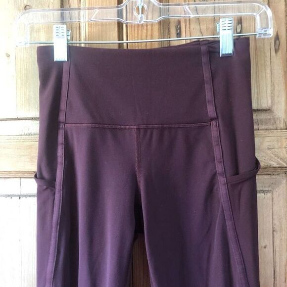 Athleta XXS Wine Colored Vitality Stash Pocket 7/8 Leggings - Picture 2 of 10